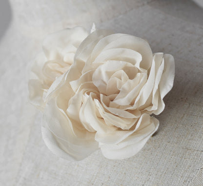 silk flower hair pin, off white, wedding hair flowers